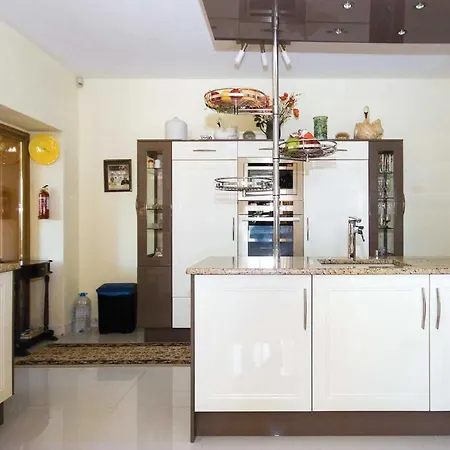 וילה Casa Elizabeth קארבואירו